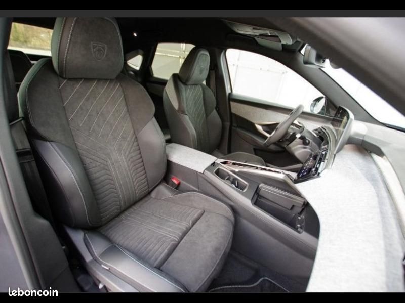 Peugeot 5008 Hybrid 145ch GT e-DCS6 (image 7)