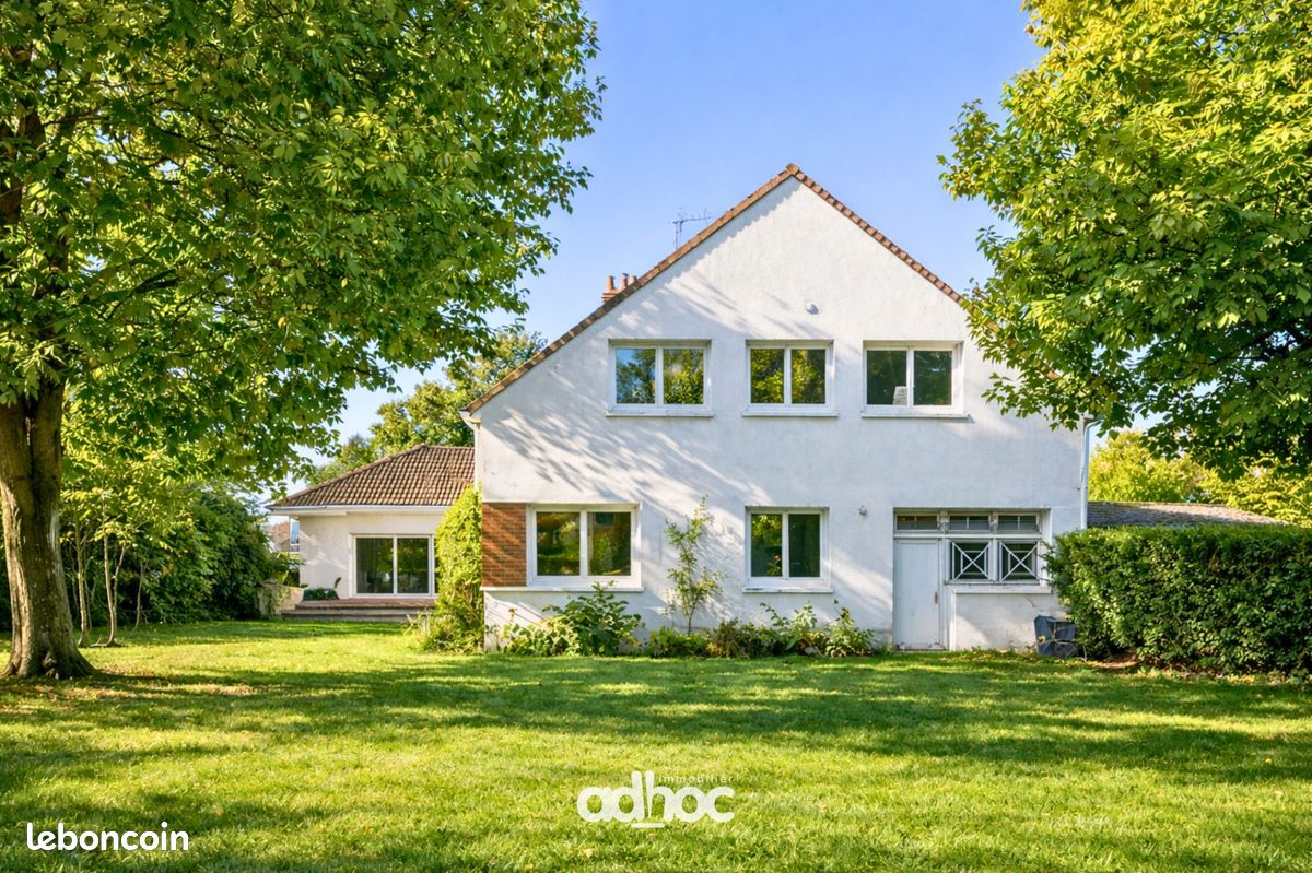 Maison 8 pièces 182 m² · à Olivet · 182 m² · 499 900 €