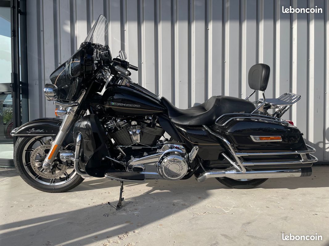 HarleyDavidson Ultra Limited 107 transformée en Street Glide Stage 2