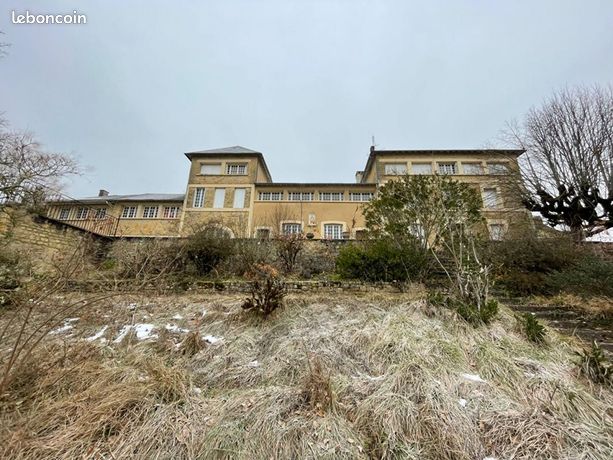 Château 21 pièces 555 m²