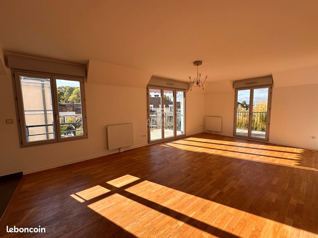 Appartement 4 pièces 89 m² · à Saint-Germain-en-Laye · 89 m² · 2 194 €/mois
