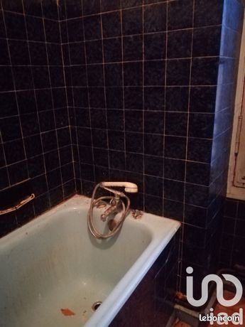 https://img.leboncoin.fr/api/v1/lbcpb1/images/9b/65/76/9b6576acf4f5653f5507615f868193137e431533.jpg?rule=ad-image
