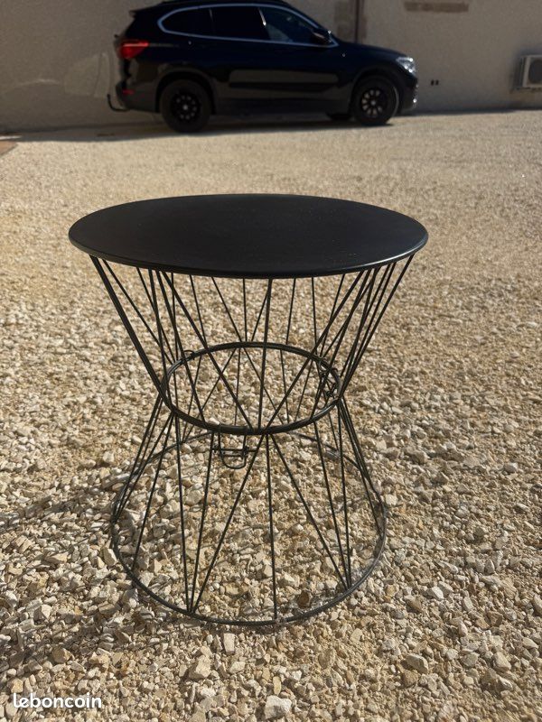 Table d’appoint/ table basse (image 3)