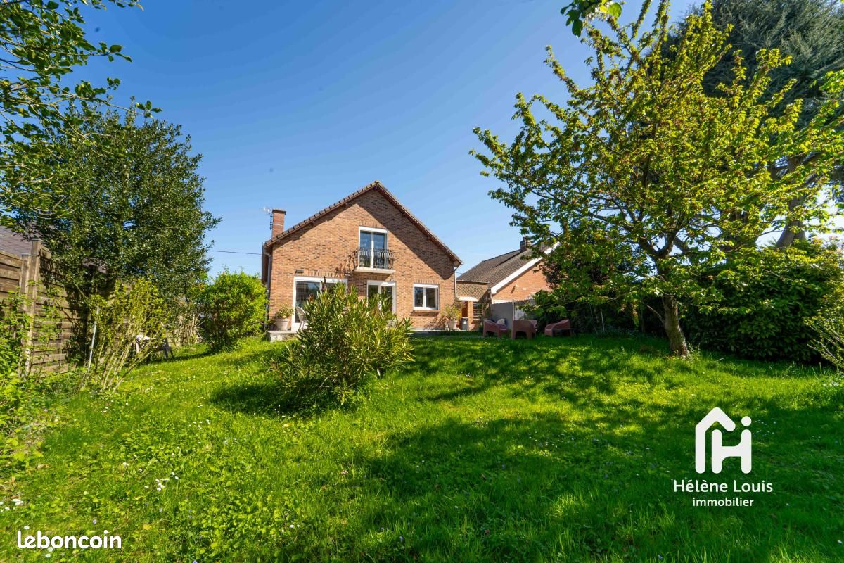 Maison 8 pièces 146 m² · à Houplin-Ancoisne · 146 m² · 384 000 €