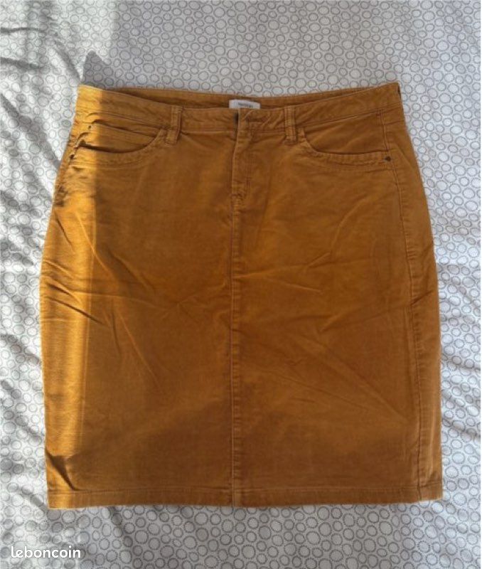 Jupe courte Yessica jaune moutarde Vêtements