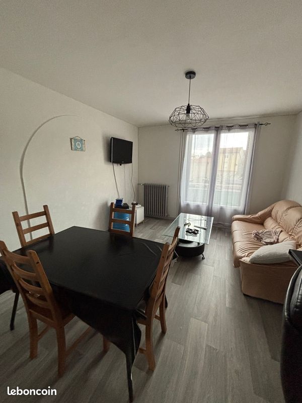 Appartement 3 pièces 53 m² · à La Ricamarie · 53 m² · 50 000 €
