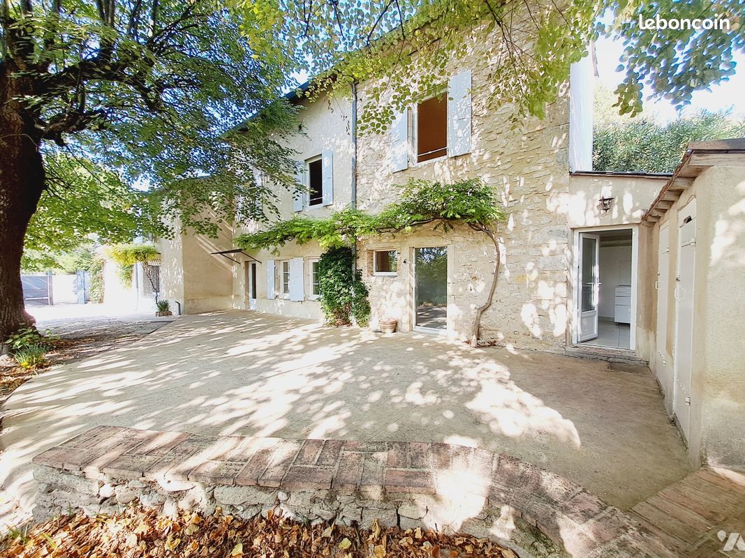 Maison 6 pièces 147 m² · à Montélimar · 147 m² · 395 000 €
