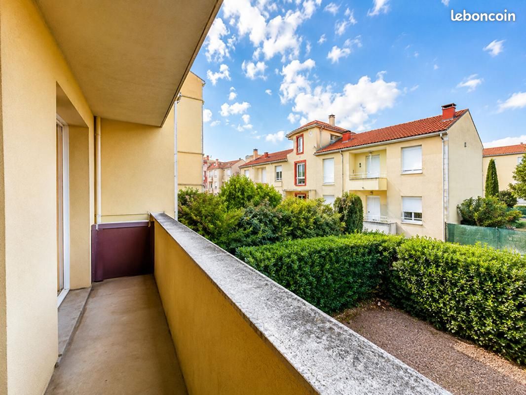 Appartement 3 pièces 63 m² · à Roanne · 63 m² · 80 000 €