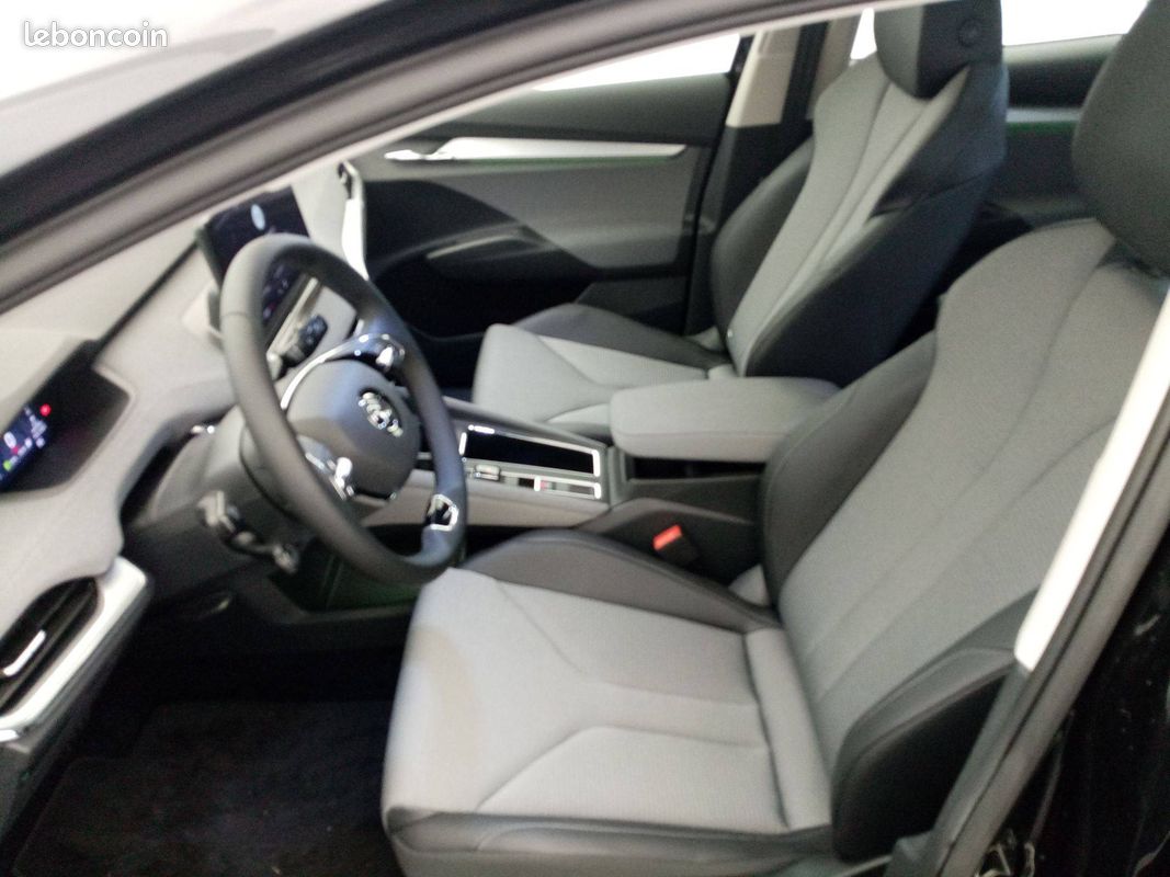 SKODA Enyaq Coupé iV 60 (image 11)