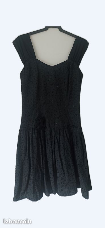Robe noire à pailettes soirée taille 40 (image 1)