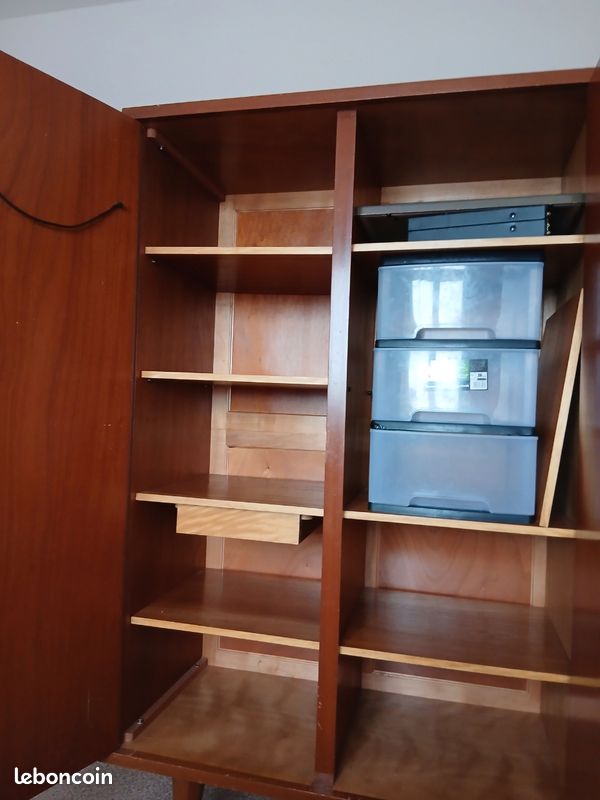 Armoire en bois (image 2)
