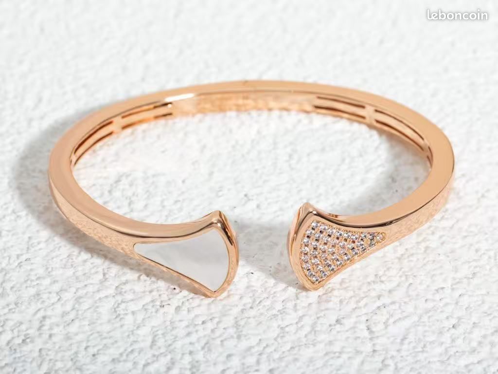 Bracelet style luxe, or rose avec éventails nacre et pierres (image 3)