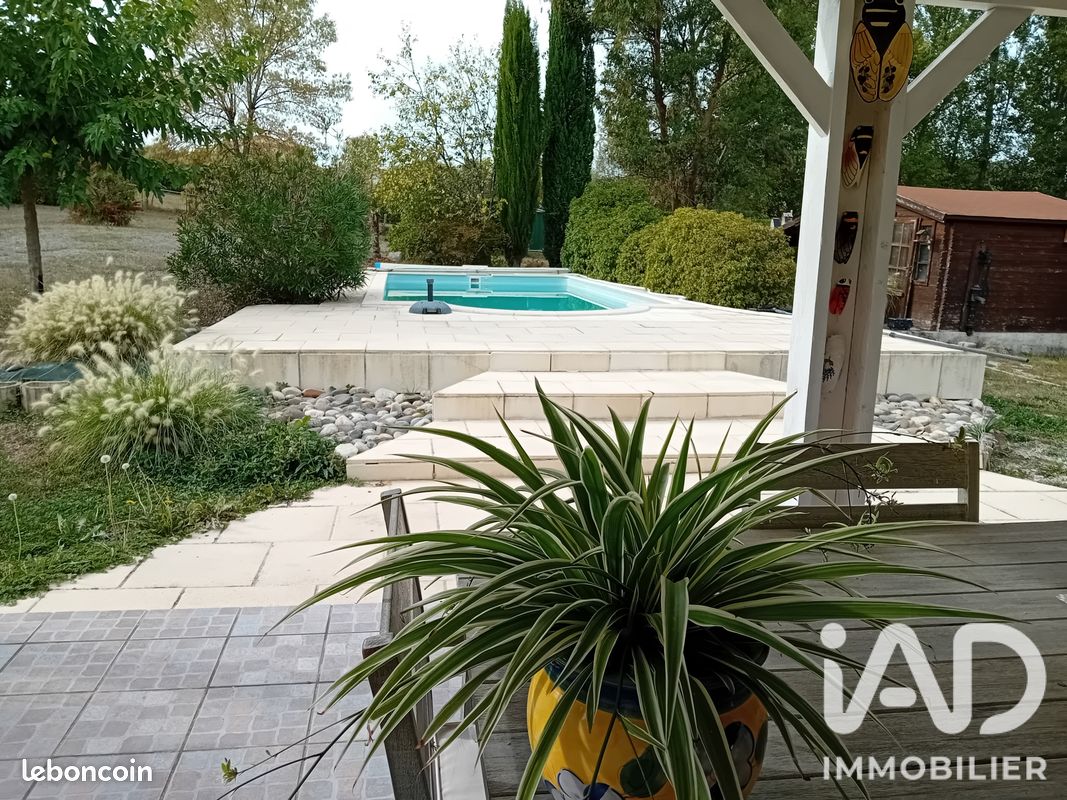 Maison 6 pièces 107 m² · à Caussade · 107 m² · 249 500 €