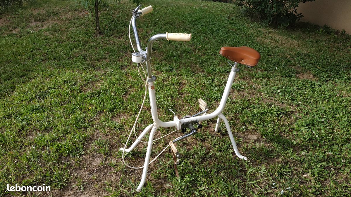 Vélo d'appartement pliant ancien vintage - Home-bicycle Adams (image 1)