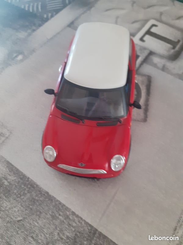 Voiture mini Cooper (image 1)