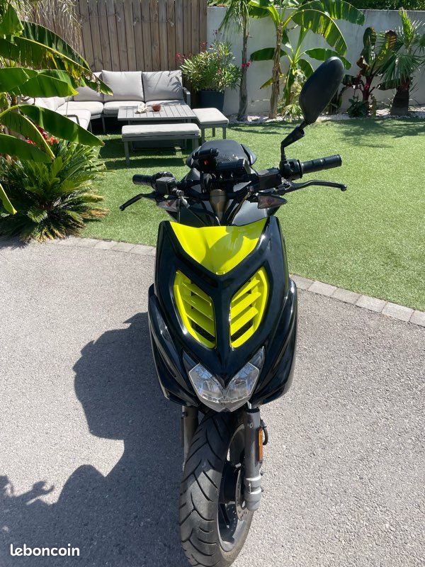 MBK Nitro Naked (image 3)