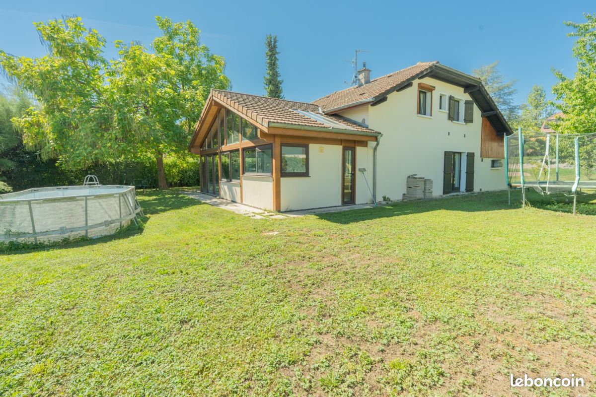 Maison 7 pièces 190 m² · à Prévessin-Moëns · 190 m² · 1 049 000 €