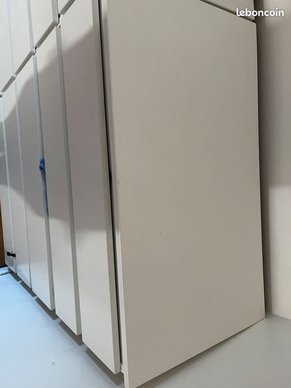 Commode/armoire taille moyenne (image 2)