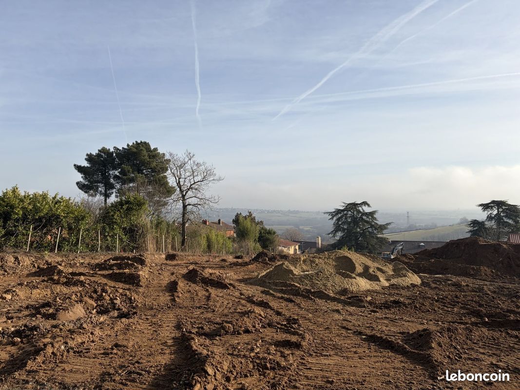 Terrain à bâtir de 320 m² à POLLIONNAY (69) · 189 000 €