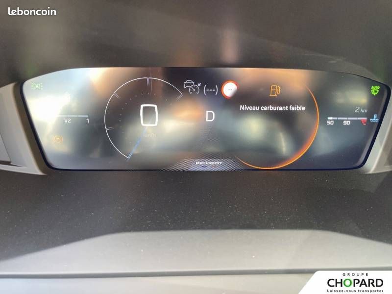 Peugeot 208 Hybrid 110 ch e-DCS6 Allure (image 17)