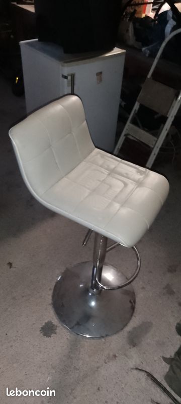 Tabouret de bar (image 1)