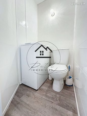 https://img.leboncoin.fr/api/v1/lbcpb1/images/9b/72/c6/9b72c65d074c11f2229b65537c15b81e598390f6.jpg?rule=ad-image