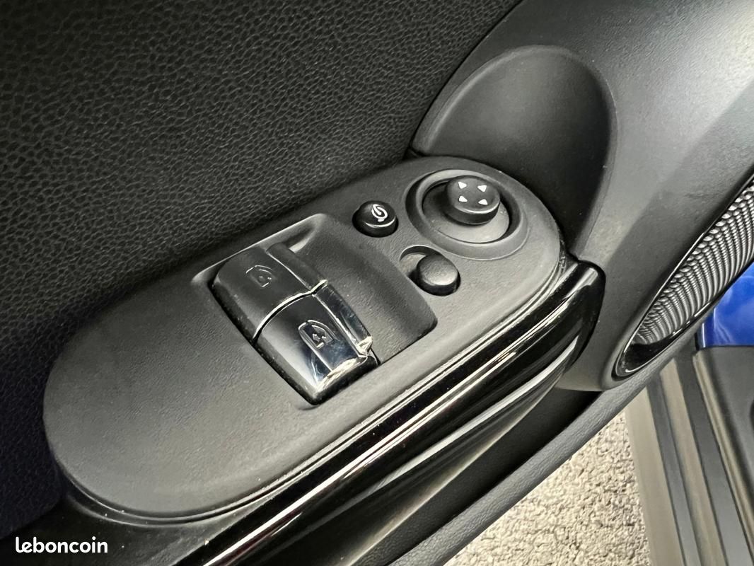 Mini 3 portes HATCH F56 LCI Cooper 136CH BVA7 Edition Greenwich - Faible KM* Suivi Mini* CarPlay (image 15)