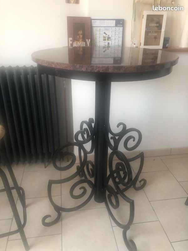 Table et tabouret (image 2)