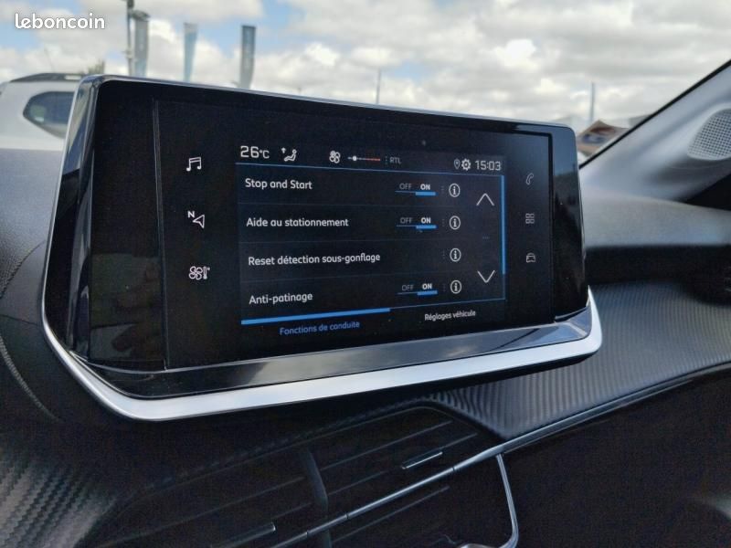 Peugeot 208 1.2 PureTech 100ch S&S Style (image 20)