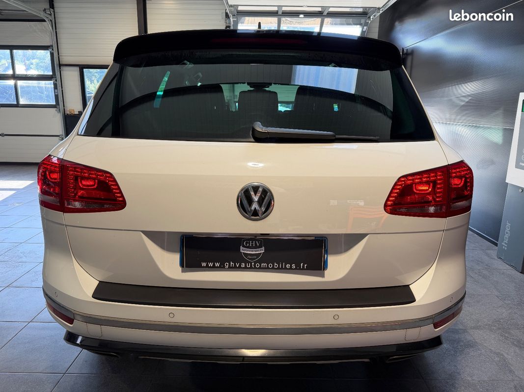 Volkswagen Touareg 3,0L V6 TDI 262Ch R-LINE BVA8 4X4 (image 3)