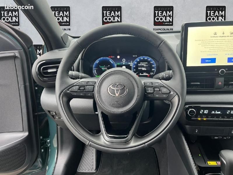 Toyota Yaris 130h Collection 5p MY25 (image 12)