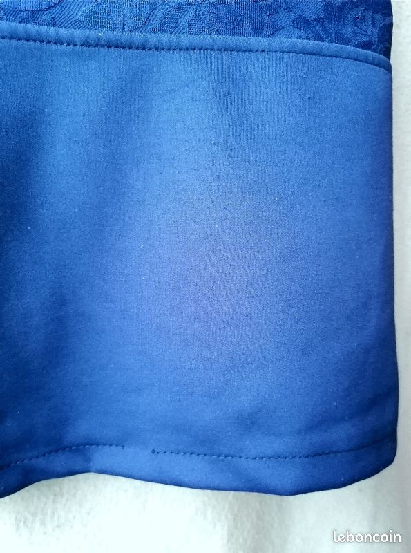 Robe bleue motif fleur en dentelle 38 (image 5)