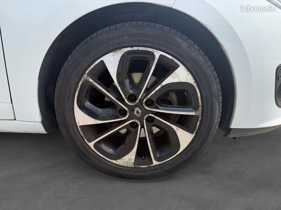 RENAULT MEGANE III COUPE TCE 130 BOSE 132Ch Garantie 12 mois (image 18)