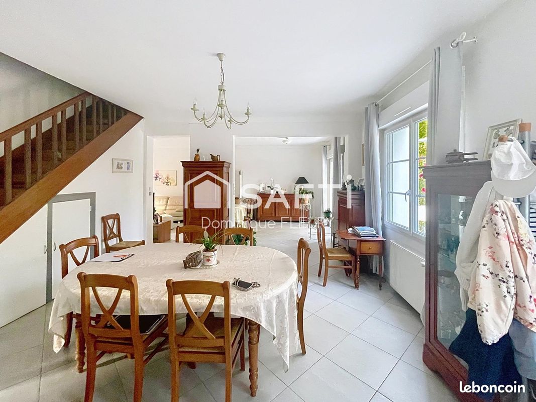 Propriété 8 pièces 252 m² (image 5)
