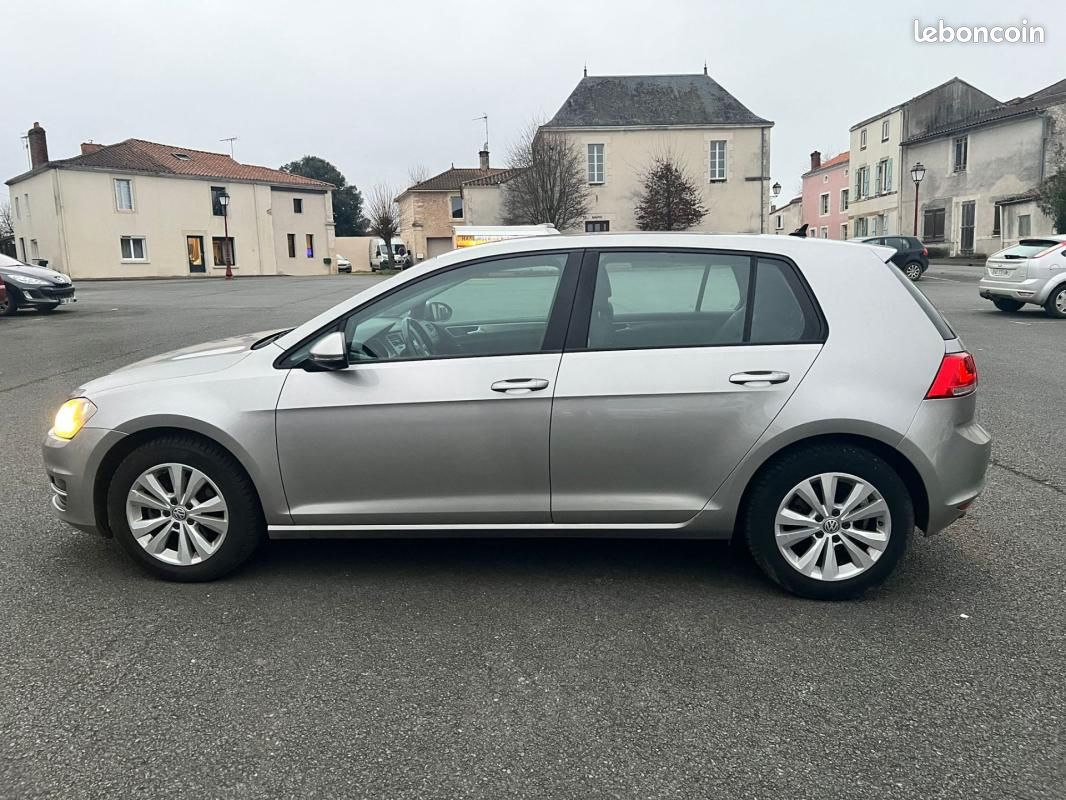 Volkswagen Golf 1.6 TDI 110 BlueMotion Technology FAP Confortline Business (image 8)