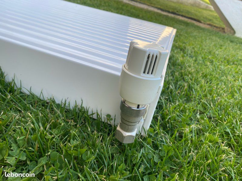Radiateur chauffage central neuf + thermostatique (image 3)