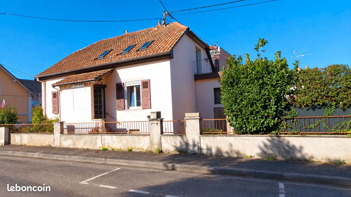 Maison 6 pièces 115 m² · à Brunstatt-Didenheim · 115 m² · 215 000 €