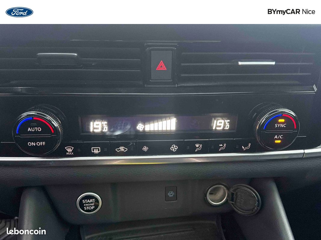NISSAN Qashqai Mild Hybrid 140 ch N-Connecta (image 18)