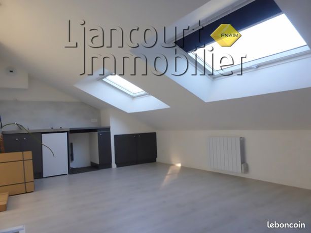 Studio 1 pièce 12 m²