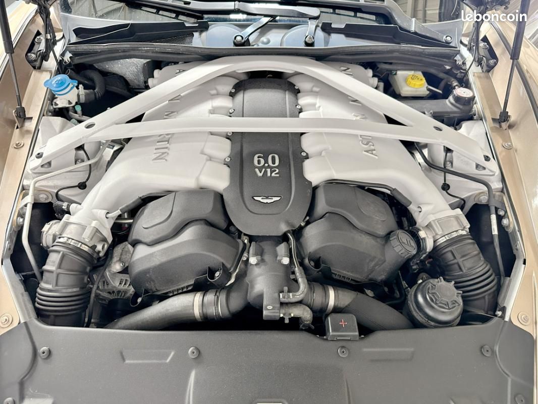 Aston Martin Vanquish Coupé V12 565 ch Touchtronic 2 A (image 19)