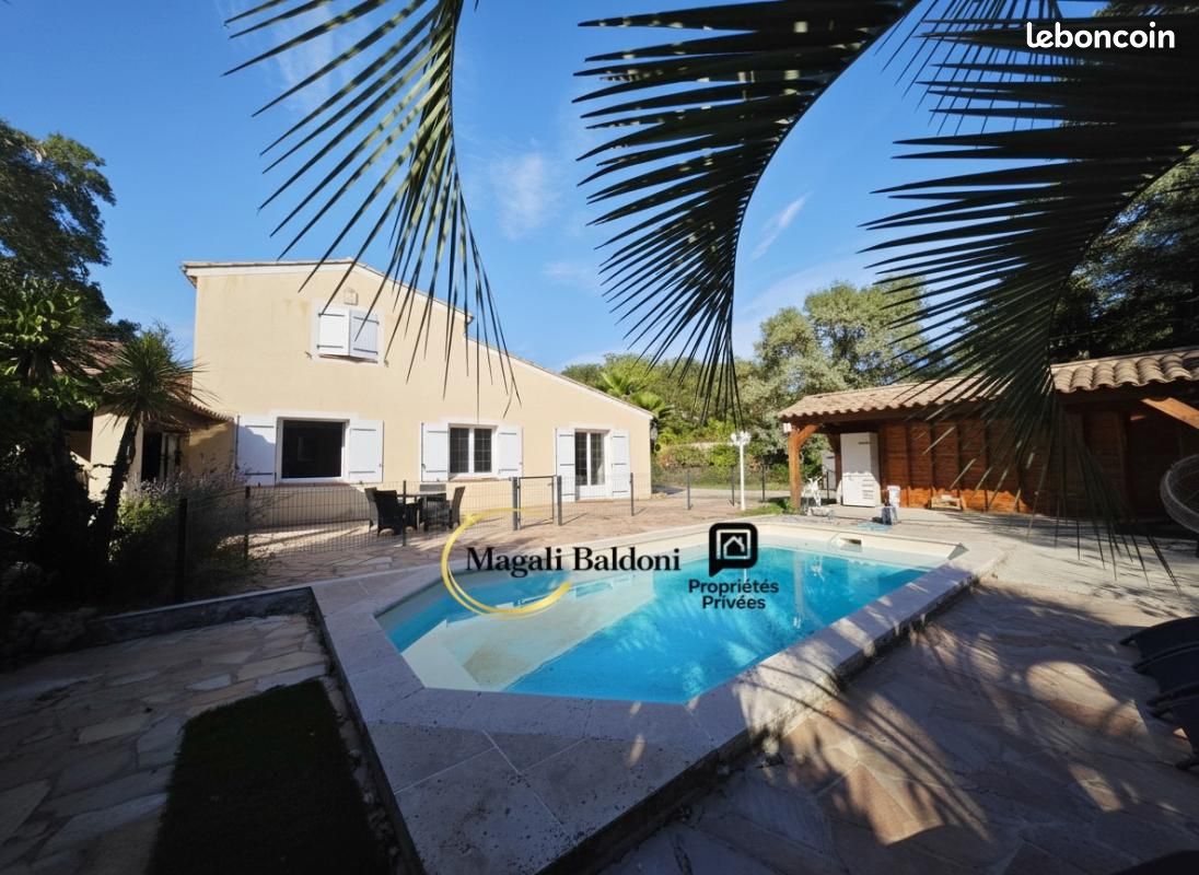 Maison 7 pièces 193 m² · à Bagnols-en-Forêt · 193 m² · 599 000 €