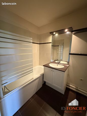 Appartement a louer - 2 pièce(s) - 39 m2 - Surfyn