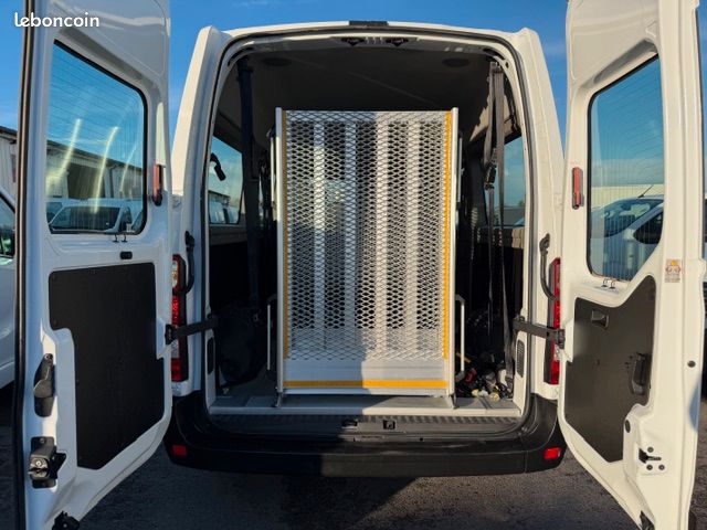 20990 HT - RENAULT Master TPMR 4 Fauteuils Roulants Combi 9 places L2H2 DCI 135 Grand Confort 2,3 L - 12/2020 - 129800 kms (image 10)