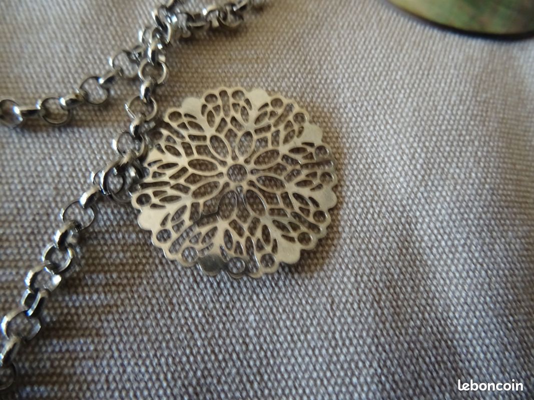 Collier Vintage Années 1970 - Cordelettes Noir Et Déco Couleur Argent - Réf. 2361