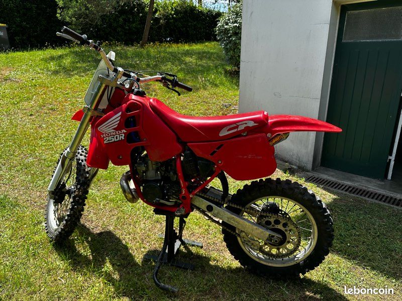 Honda 250 Cr 1989 (image 1)