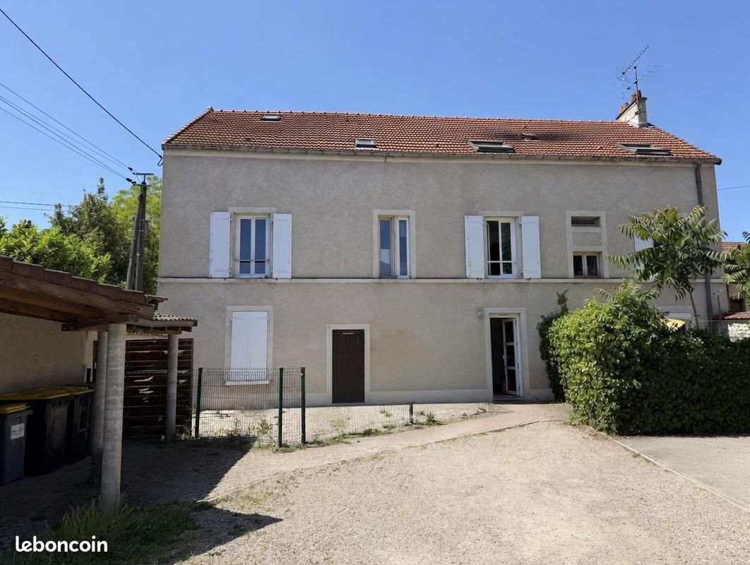 Appartement 2 pièces 45 m² · à Mantes-la-Ville · 45 m² · 128 000 €