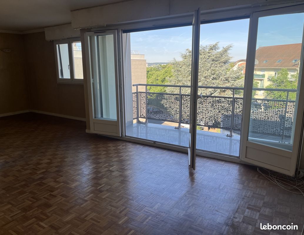 Appartement 5 pièces 87 m² · à Chilly-Mazarin · 87 m² · 233 500 €