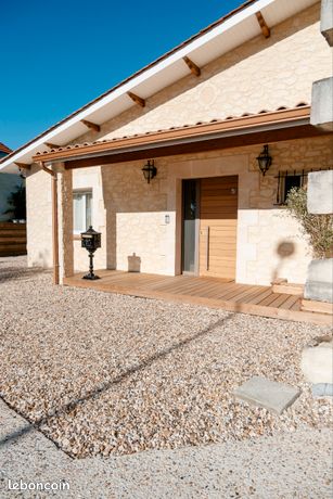 Maison de caractère 105m2 / 3 chambres, 2 salles d'eau / ST-SULPICE-ET-CAMEYRAC CENTRE / DPE B