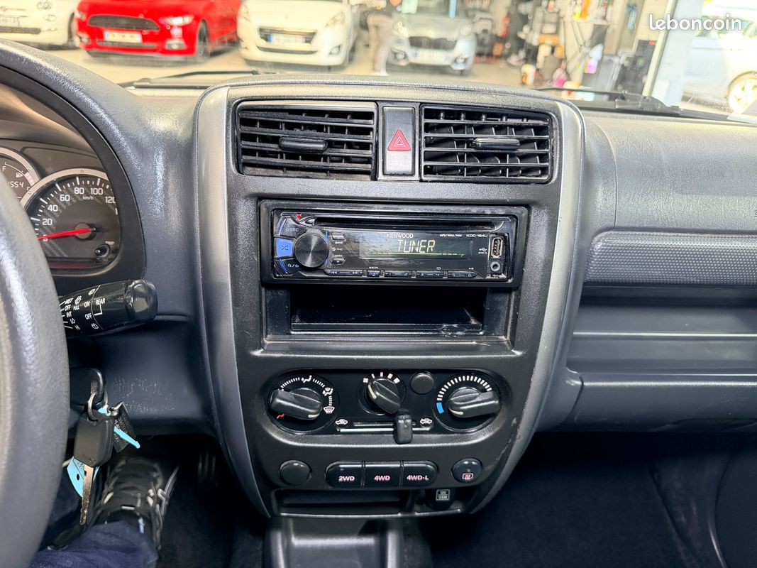 Suzuki jimny 1.3i vvt 85 ch jlx 4 places 4wd / attelage disponible / radio cd / garantie (image 7)