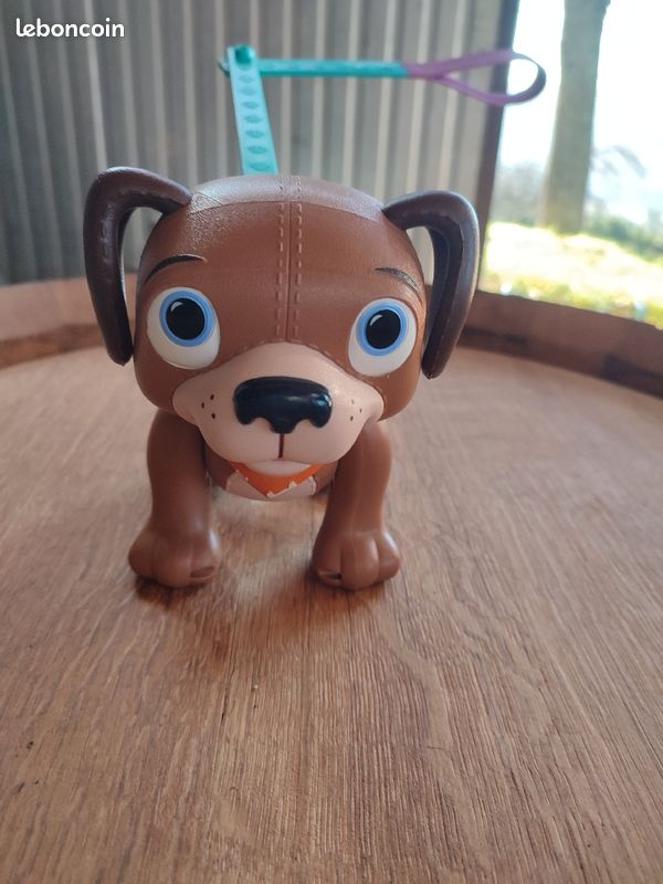 Jouet chien avec laisse (image 1)